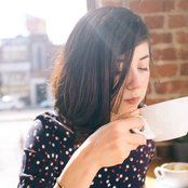 Daniela Andrade - List pictures