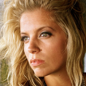 Katelyn Clampett - List pictures