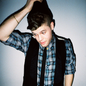 Daniel Merriweather - List pictures