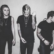 Pvris - List pictures