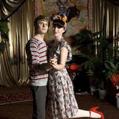 Blood Red Shoes - List pictures