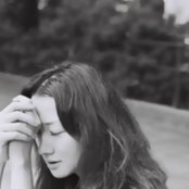 Fayray - List pictures