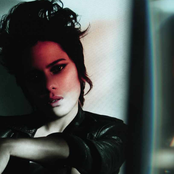 Vicci Martinez - List pictures