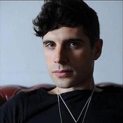 Dan Black - List pictures