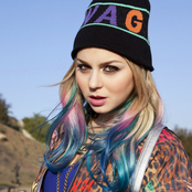 Colette Carr - List pictures