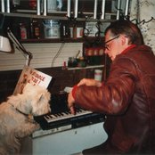 John Shuttleworth - List pictures