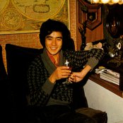 Hiromi Go - List pictures