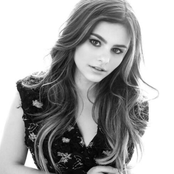 Jacquie Lee - List pictures