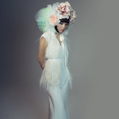 Dami Im - List pictures