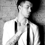 Mike Hough - List pictures