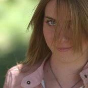 Megan Slankard - List pictures