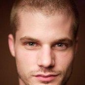 Jay Brannan - List pictures