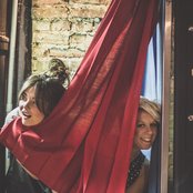 Honeyblood - List pictures