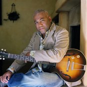 Jonathan Butler - List pictures