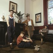 Pale Fountains - List pictures