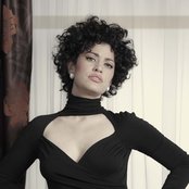 Elena Gadel - List pictures