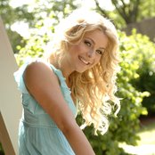 Julianne Hough - List pictures