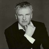 Alan Frew - List pictures