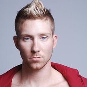 Bobby Newberry - List pictures