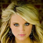 Olivia Henken - List pictures