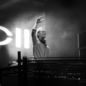 Tim Berg - List pictures