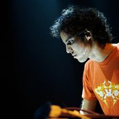 Four Tet - List pictures