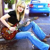 Orianthi - List pictures
