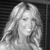 Isis Gee - List pictures