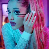 Ariana Grande - List pictures