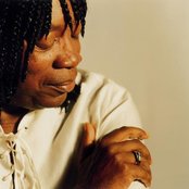 Milton Nascimento - List pictures