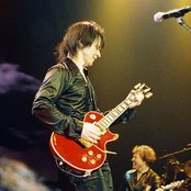 Gowan - List pictures