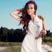 Kenza Farah - List pictures