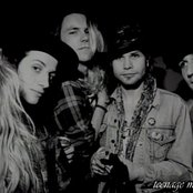 Mother Love Bone - List pictures
