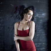 Tess Henley - List pictures