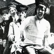 Orange Bicycle - List pictures