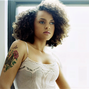 Marsha Ambrosius - List pictures