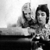 Paul & Linda Mccartney - List pictures