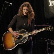 Kathleen Edwards - List pictures