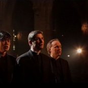 Les Prêtres - List pictures