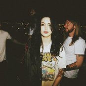 Dorothy - List pictures