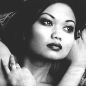 Bic Runga - List pictures