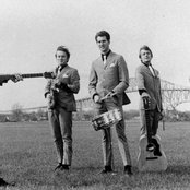 Max Webster - List pictures