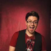 Danny Gokey - List pictures