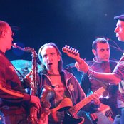 Fito Y Los Fitipaldis - List pictures