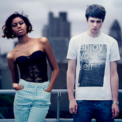 Alunageorge - List pictures