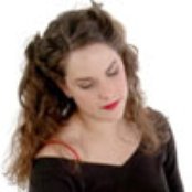 Amy Lavere - List pictures