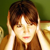 Olivia Broadfield - List pictures