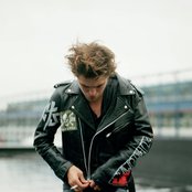 Robert Pattinson - List pictures