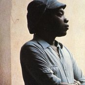 Milton Nascimento - List pictures
