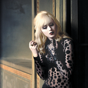 Amanda Jenssen - List pictures